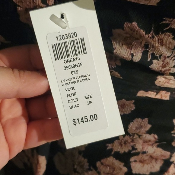 Saints & secrets dress - Picture 4 of 8